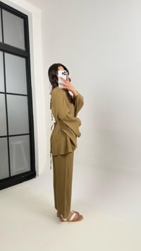 Haki Boncuk Kuşaklı Bağlamalı Panço Üst Pantolon İkili Keten Takım Gaus00338GausTAKIMGU1001785