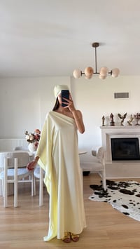 Sarı Bandanalı Tek Omuz Saten Elbise GAUS-01645GAUSELBİSEGAUS-01645