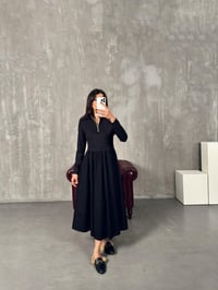 Rebu Siyah Yaka Fermuarlı ElbiseGausELBİSEGU00904022