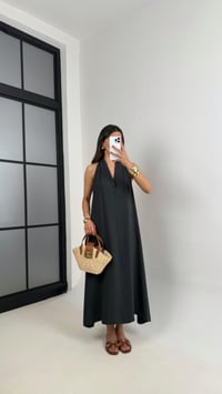 Antrasit V Yaka Sırt Detaylı Premium Tencel Elbise Gaus00481 GausELBİSEGU1002126