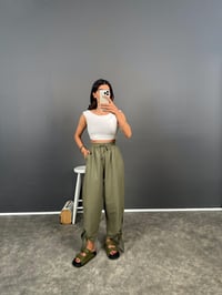 Haki Paçası Bağlamalı Rahat Dokuma PantolonGausPANTOLONGU008400