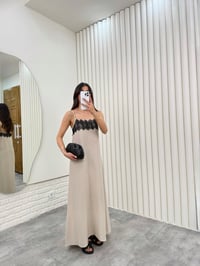 Taş Ayarlanabilir Askılı Dantel İşlemeli MD Muadil Keten Elbise Gaus00294GausELBİSEGU1001679