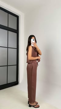 Mürdüm Parlak Çapraz Düğme Detaylı Asimetrik Bluz Beli Lastikli Pantolon İkili Takım Gaus00569GausTAKIMGU1002327