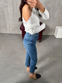 Benet Orta Mavi ZR Kesik Paça Likralı Mom JeanGausDENİM PANTOLONGU00903867