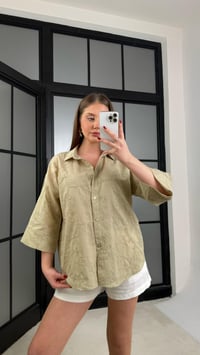 Yeşil Çiçek Nakışlı Pinterest Gömlek GAUS-01268GAUSGÖMLEKGAUS-01268