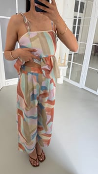 Çok Renkli Ayarlanabilir Askılı Beli Lastikli Crop Pantolon İkili Desenli Takım GAUS-01749GAUSTAKIMGAUS-01749