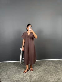 Anita Kahve V Yaka Premium Midi Keten ElbiseGausELBİSEGU008685