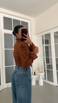 Kiremit Vatkalı Yumuşak Dantelli Tasarım Bluz GAUS-02331GAUSالبلوزات GAUS-02331