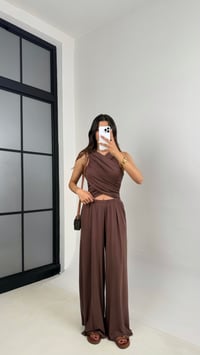 Kahve Oys Muadil Dekolteli Beli Lastikli Cepli Modal Kumaş Tulum Gaus00648GausTULUMGU1002506