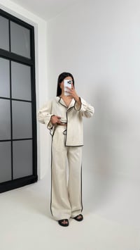 Taş Siyah Şerit Detaylı Önü Düğmeli Üst Beli Lastikli Pantolon İkili Keten Takım Gaus00365GausTAKIMGU1001846