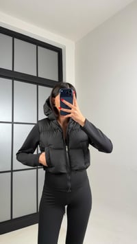 Siyah Kapüşonlu Muadil  Şişme Mont GAUS-01050GAUSMONTGAUS-01050