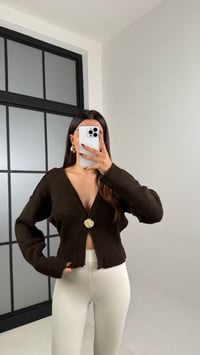 Acı Kahve Gold Düğmeli Ters Dikiş Detaylı Triko Hırka GAUS-00161GAUSHIRKAGAUS-00161