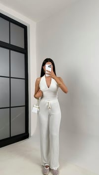 Beyaz Boyundan Askılı Sırt Dekolteli Crop Beli Lastikli Pantolon İkili Bürümcük Takım Gaus00609GausTAKIMGU1002426