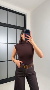 Acı Kahve Balıkçı Yaka Sıfır Kol ZR Model Bodysuit GAUS-00942GAUSBODYSUİTGAUS-00942