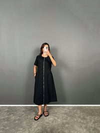 Disa Siyah Belden Büzgülü Ön Full Fermuarlı Kısa Kol Keten ElbiseGausELBİSEGU008804
