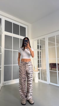 Bej Zebra Desenli Paçası Ayarlanabilir Askılı Pantolon GAUS-02038GAUSPantsGAUS-02038