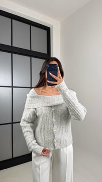 Gri Madonna Yaka Düğmeli Triko Kazak GAUS-00612GAUS الكنزات GAUS-00612