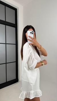 Beyaz Kol Drapeli V Yaka Gömlek Beli Lastikli Fırfırlı Şort Müslin Takım Gaus00601GausTAKIMGU1002409