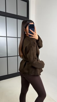 Acı Kahve Kemerli Yumuşak Dokulu Triko Hırka GAUS-00784GAUSHIRKAGAUS-00784