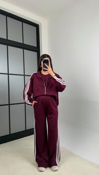 Mürdüm 3'lü Şerit Detaylı Modal Takım GAUS-01140GAUSTAKIMGAUS-01140