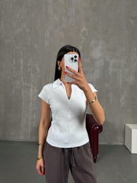 Beyaz Polo Yaka Ön Fermuarlı Tshirt Gaus00191GausTSHIRTGU1001443