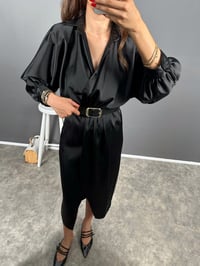 Miel Siyah Balon Kol Önden Yırtmaçlı Kemerli Saten ElbiseGausELBİSEGU008888