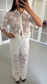 Beyaz Nakışlı Gömlek Beli Lastikli Astarlı Pantolon İkili Takım GAUS-01399GAUSTAKIMGAUS-01399