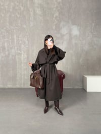 Elsa Acı Kahve Kuşaklı Poliviskon Astarlı Tasarım Premium TrençkotGausKABANGU100357