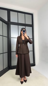 Acı Kahve Belden Oturtmalı Astarlı Vatkalı Ceket Cepli Etek Premium Takım GAUS-01290GAUSSuitsGAUS-01290