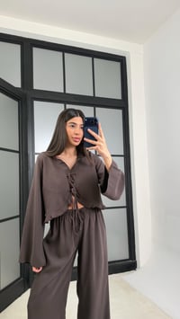 Acı Kahve Önden Bağlamalı Gömlek Beli Lastikli Pantolon İkili Tencel Takım GAUS-01336GAUSSuitsGAUS-01336
