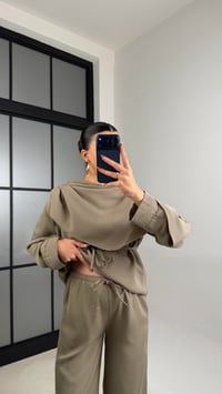 Haki Şal Detaylı Belden Kuşaklı Beli Lastikli İthal Kumaş İkili Takım GAUS-01154GAUSTAKIMGAUS-01154