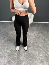 Siyah İspanyol Oysh Şardonlu Pantolon GausPANTOLONGU002425