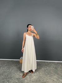Negundo Taş Askılı Rahat Kesim Tensel ElbiseGausELBİSEGU008423