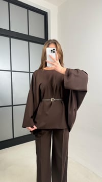 Acı Kahve Kemerli Pelerinli Panço Beli Lastikli Pantolon Premium Takım GAUS-00989GAUSTAKIMGAUS-00989