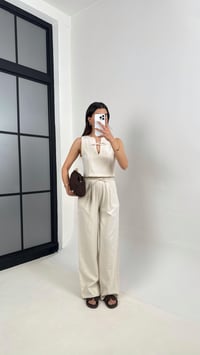 Taş Yaka Bağlama Detaylı Üst Beli Lastikli Cepli Pantolon ZR Muadil Keten Takım Gaus00398GausTAKIMGU1001933