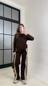 Acı Kahve Şerit Detaylı Sweatshirt Beli Lastikli Eşofman Şardonlu Takım GAUS-01073GAUSTAKIMGAUS-01073