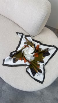 Kahve Puantiyeli Çanta Desenli Fular GAUS-00335GAUSŞal & FularGAUS-00335