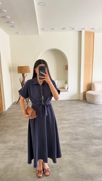 Lacivert Polo Yaka Kuşaklı Tencel Kumaş Elbise GAUS-01429GAUSELBİSEGAUS-01429