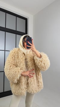 Bej Saçaklı Astarlı Premium Kürk GAUS-00931GAUSMONTGAUS-00931