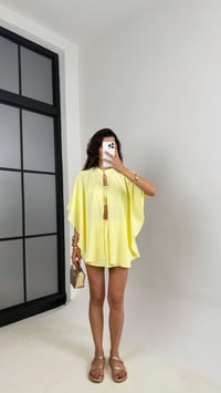 Sarı Pelerinli Beli Lastikli Crop Şort Üçlü Şifon Takım Gaus00638GausSuitsGU1002486