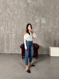 Benet Orta Mavi ZR Kesik Paça Likralı Mom JeanGausDENİM PANTOLONGU00903867