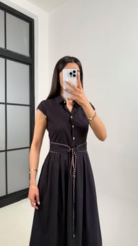 Lacivert Önü Düğmeli Kuşaklı Kırmızı Şerit Detaylı Cepli Elbise Gaus00358GausELBİSEGU1001828