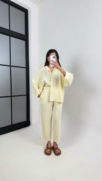 Sarı Önü Düğmeli Gömlek Beli Lastikli Cepli Pantolon MD Muadil Tencel Takım TNCL01 Gaus00390GausTAKIMGU1001911