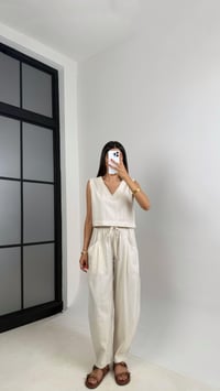 Taş V Yaka Bluz Beli Lastikli Balon Pantolon Muadil Keten Takım GAUS-0016GAUSTAKIMGAUS-0016