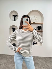CS Siyah Çizgili Bisiklet Yaka Beyaz SweatshirtGausSWEATSHIRTGU009014
