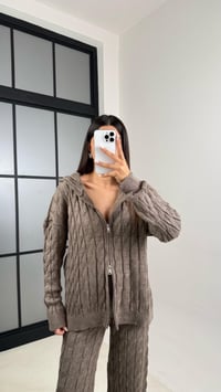 Kahve Saç Örgülü Kapüşonlu Hırka Pantolon Triko Takım GAUS-00514GAUSTAKIMGAUS-00514