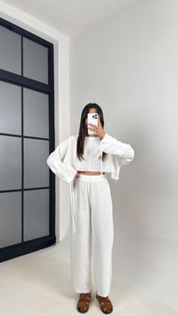 Beyaz Kol Büzgülü Crop Beli Lastikli Pantolon Tasarım Müslin Takım Gaus00581GausTAKIMGU1002353