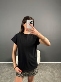 MN Siyah Kol Katlamalı Basic Tshirt GausTSHIRTGU007206 