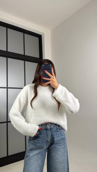 Beyaz Yumuşak Dokulu Triko Kazak GAUS-00967GAUSKAZAKGAUS-00967