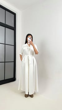Beyaz Önü Düğmeli Kuşaklı Poplin Elbise Gaus00369GausELBİSEGU1001859
